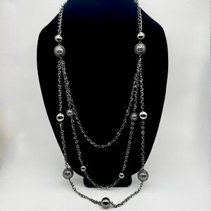 🟢5/$20 Gunmetal Grey Silver Chain Mesh Orb Bauble Spheres Necklace Costume Edgy